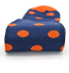 chaussettes-fantaisie-hommes-femmes-en-coton-bleu-marine-à-motif-gros-oranges-remaillées-à-la-main