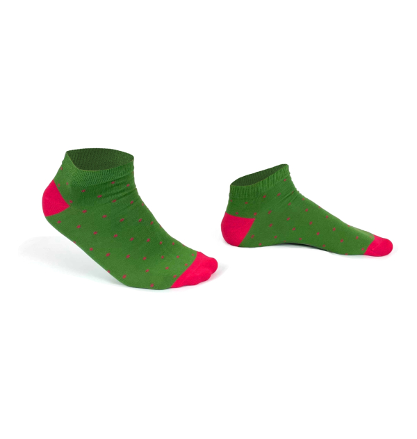 Combed cotton bobby socks with dots with plane stitches, made by our knitting expert