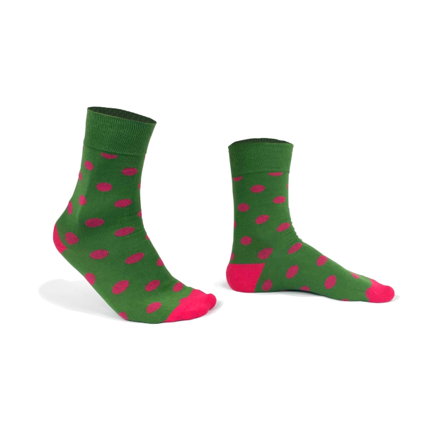 chaussettes-fantaisie-hommes-femmes-en-coton-vertes-à-motif-gros-roses-remaillées-à-la-main